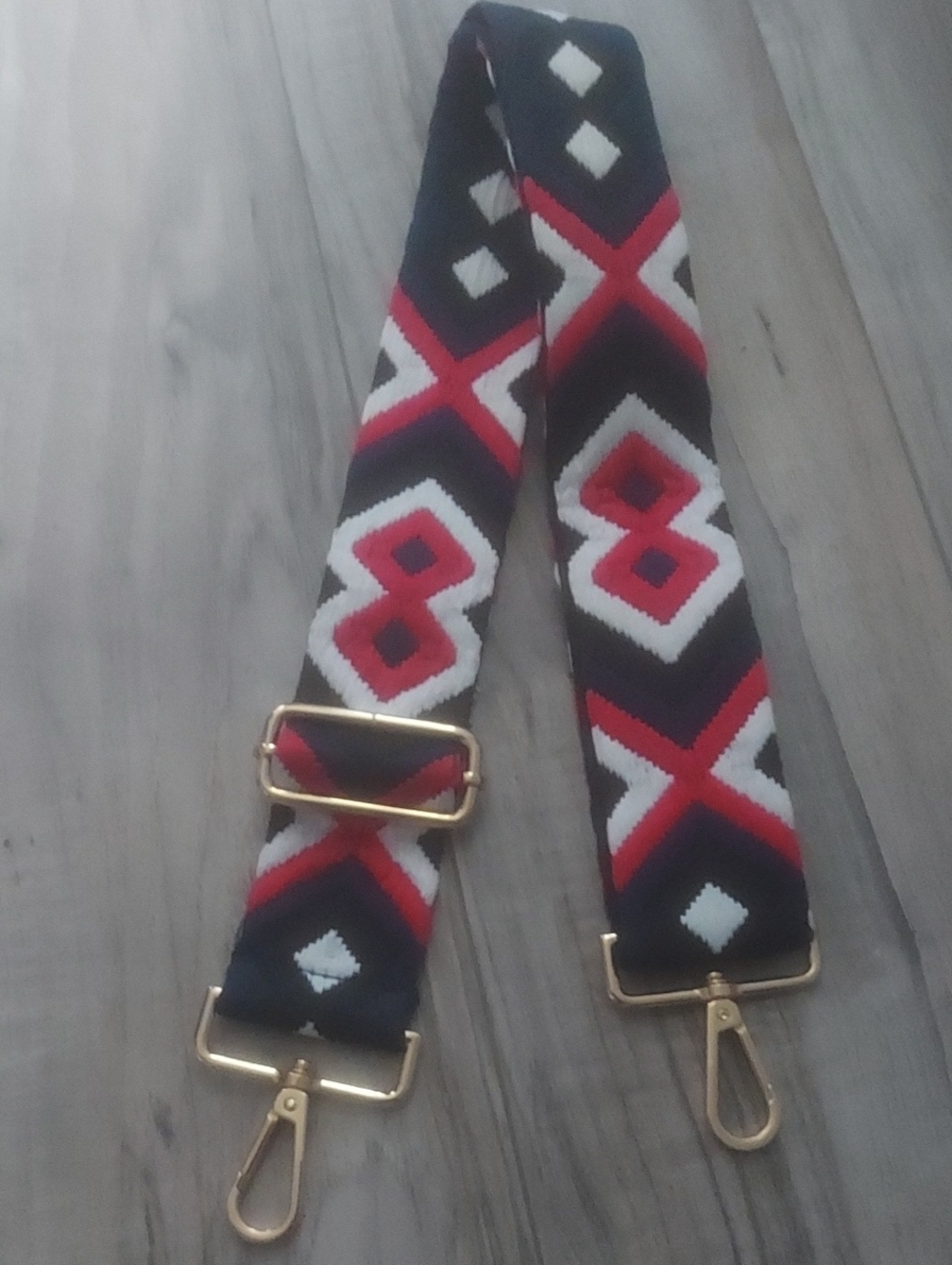 Adjustable Aztec Pattern Bag Strap in Black, Red & White